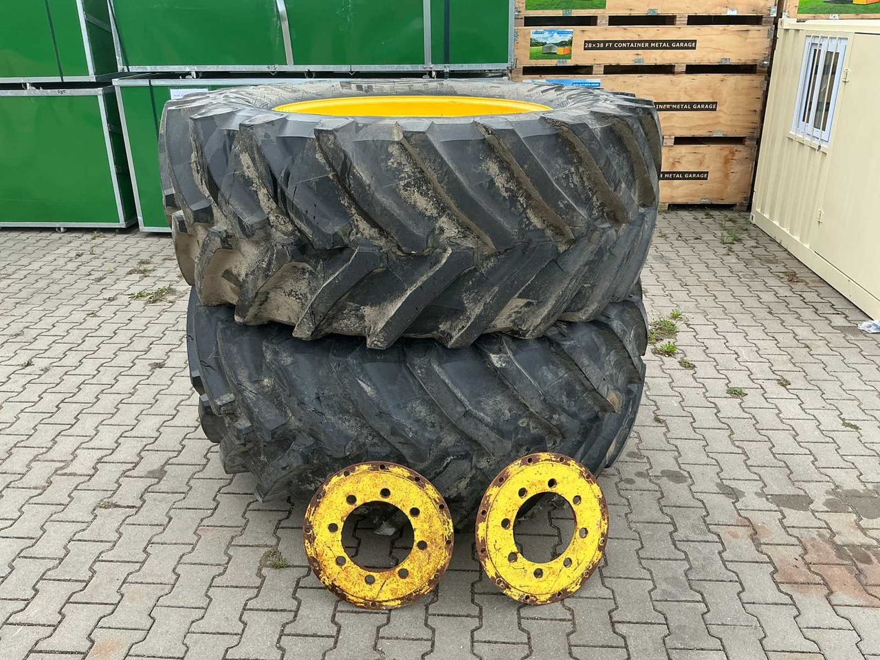 Pirelli TM800 - Rehvid ja veljed - Traktor: pilt 1 Pirelli TM800 - Rehvid ja veljed - Traktor: pilt 1