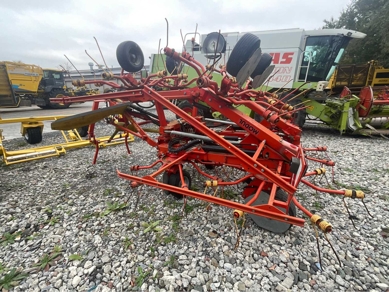 Ziegler Faneuse HR 1055-GH - Põllutööseade: pilt 2 Ziegler Faneuse HR 1055-GH - Põllutööseade: pilt 2