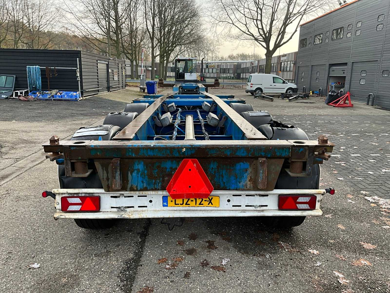 2001 HRD NT CON CONTAINER CHASSIS LJZ-12-X - Poolhaagis: pilt 4 2001 HRD NT CON CONTAINER CHASSIS LJZ-12-X - Poolhaagis: pilt 4