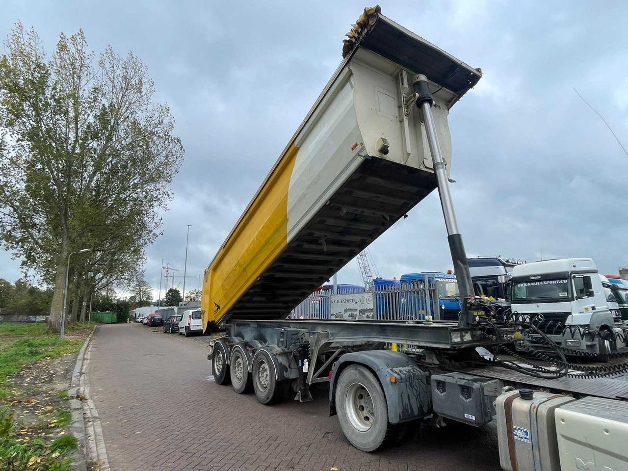 STAS - 2013 - S300CX C1B TIPPER TRAILER 3 AXLE COVER - SEMI-TRAILER - Poolhaagis: pilt 4 STAS - 2013 - S300CX C1B TIPPER TRAILER 3 AXLE COVER - SEMI-TRAILER - Poolhaagis: pilt 4