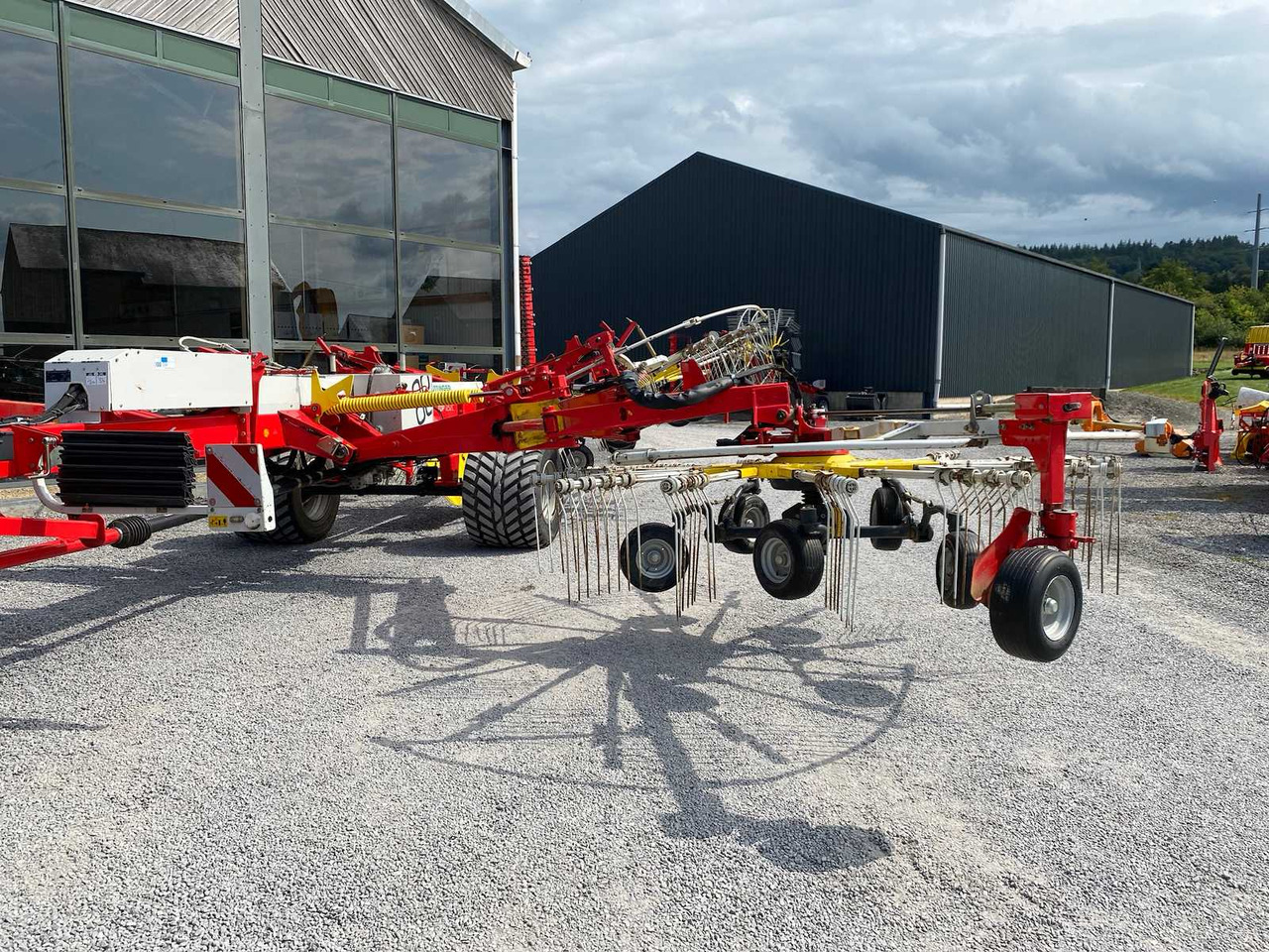 Pottinger Top 1252C - Kaarutusseadmed: pilt 4 Pottinger Top 1252C - Kaarutusseadmed: pilt 4