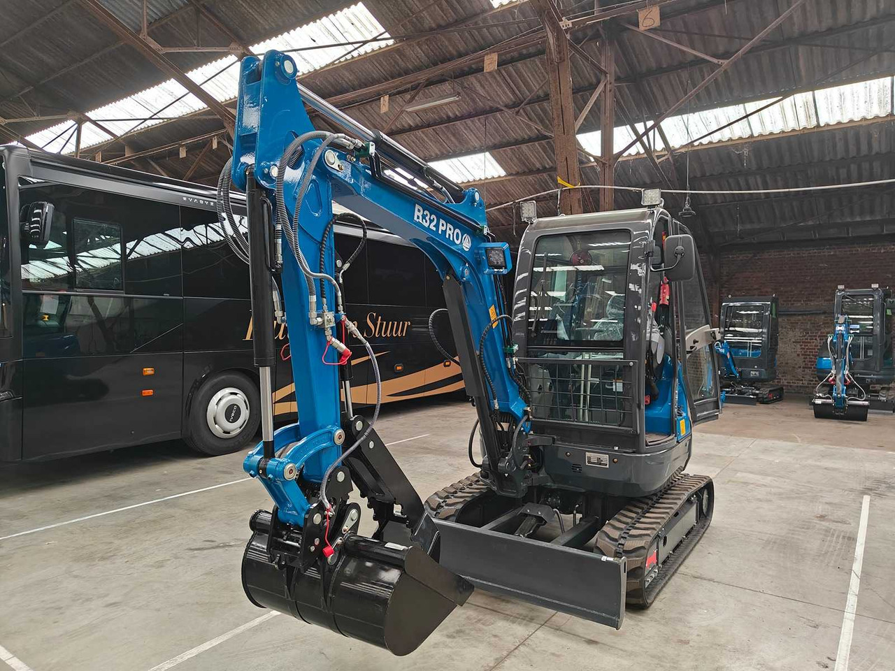 RIPPA - 2025 - R32 - MINI EXCAVATOR - Miniekskavaator: pilt 1 RIPPA - 2025 - R32 - MINI EXCAVATOR - Miniekskavaator: pilt 1