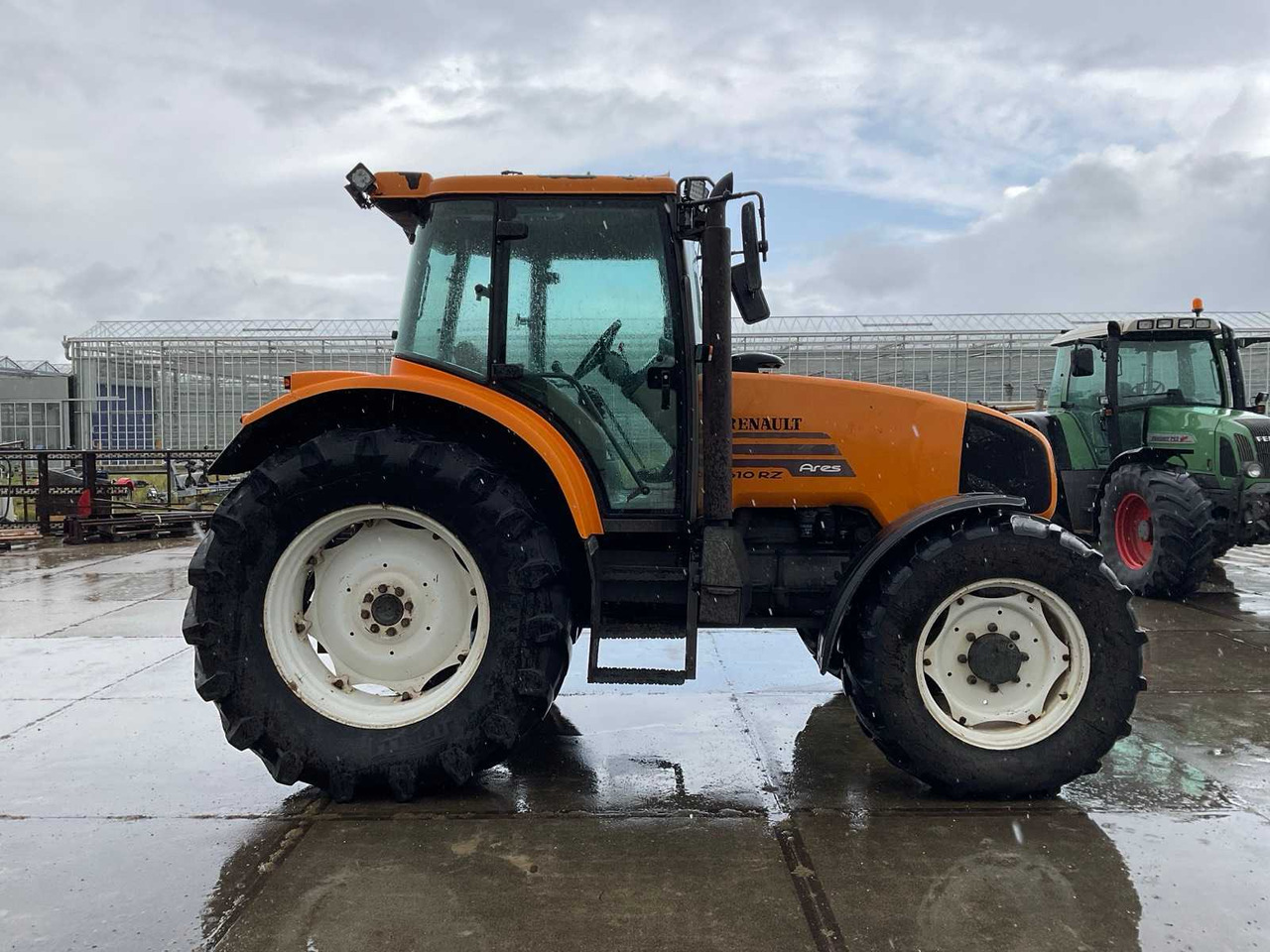 Renault 610RZ Ares - Traktor: pilt 4 Renault 610RZ Ares - Traktor: pilt 4
