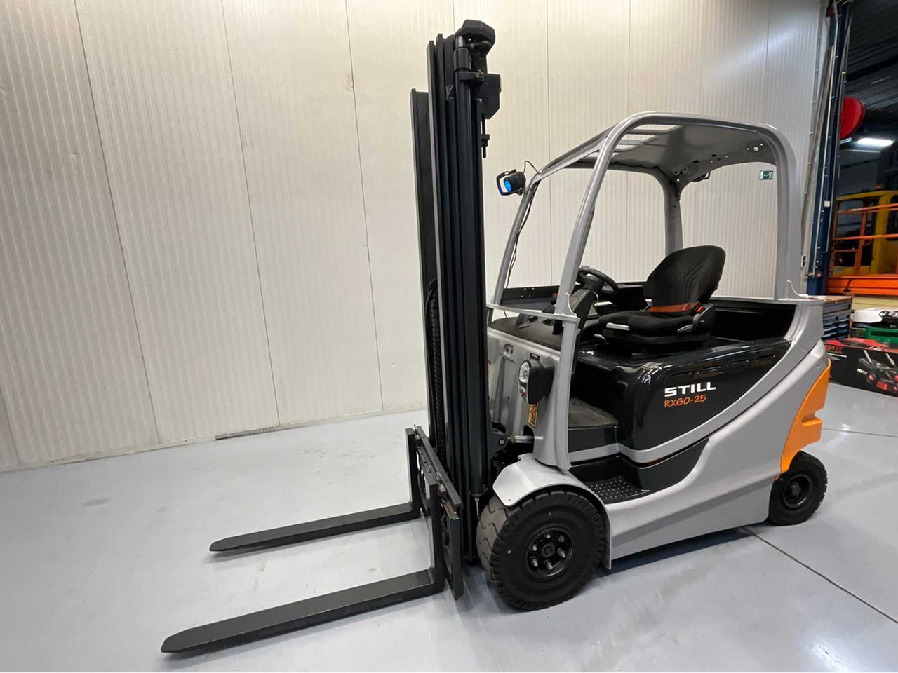 STILL - RX60-25 - FORKLIFT- TRIPLEX - FREELIFT - SIDESHIFT - BLUESPOT - Kahveltõstuk: pilt 1 STILL - RX60-25 - FORKLIFT- TRIPLEX - FREELIFT - SIDESHIFT - BLUESPOT - Kahveltõstuk: pilt 1