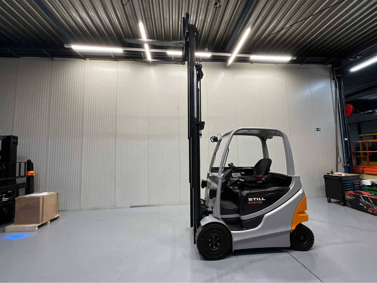 STILL - RX60-25 - FORKLIFT- TRIPLEX - FREELIFT - SIDESHIFT - BLUESPOT - Kahveltõstuk: pilt 4 STILL - RX60-25 - FORKLIFT- TRIPLEX - FREELIFT - SIDESHIFT - BLUESPOT - Kahveltõstuk: pilt 4