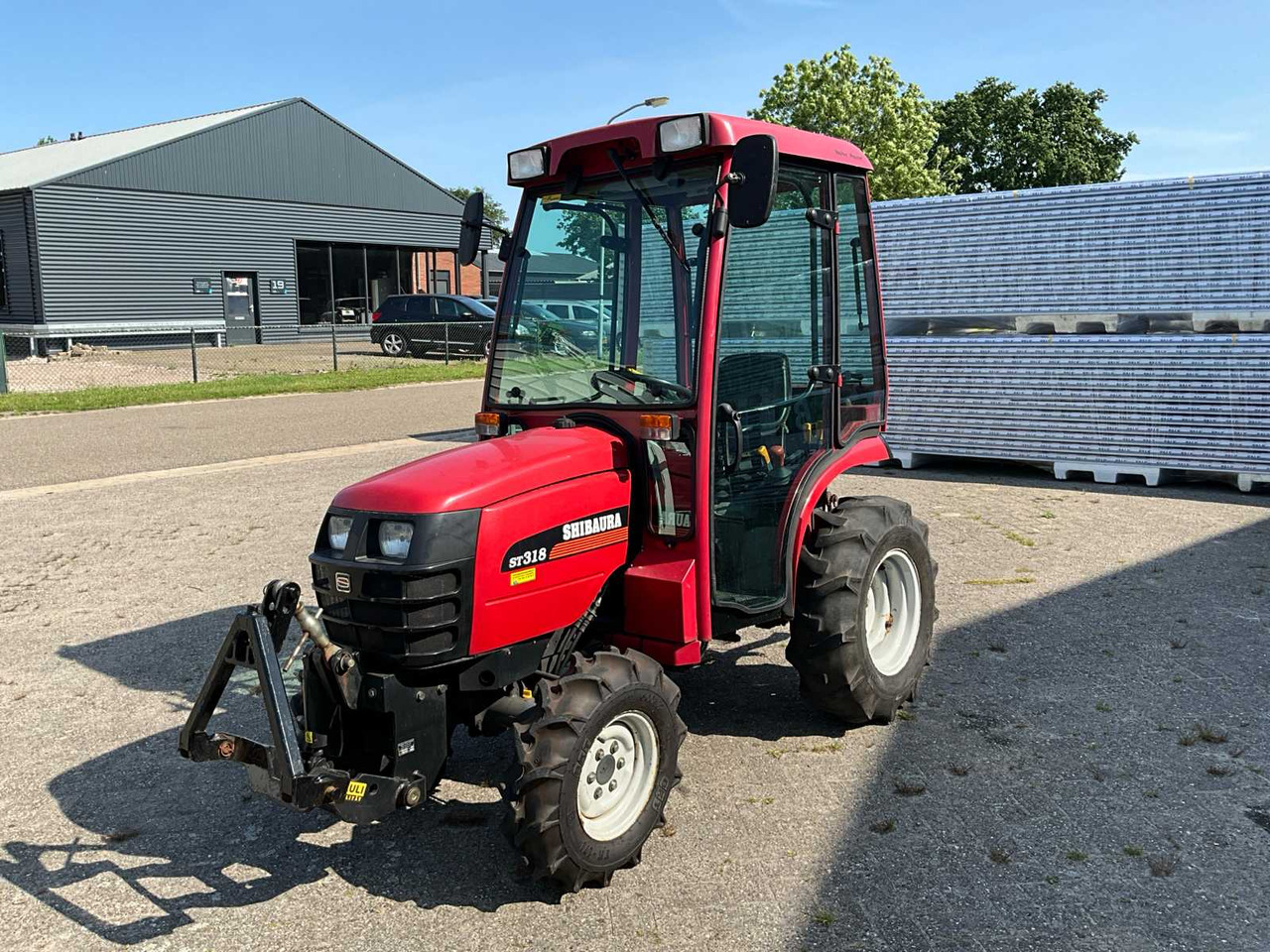 Shibaura ST318 - Väiketraktor: pilt 1 Shibaura ST318 - Väiketraktor: pilt 1
