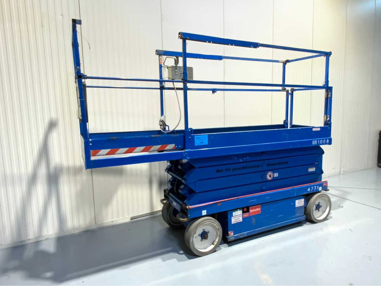 SkyJack SJIII3226 - Platvorm: pilt 1 SkyJack SJIII3226 - Platvorm: pilt 1