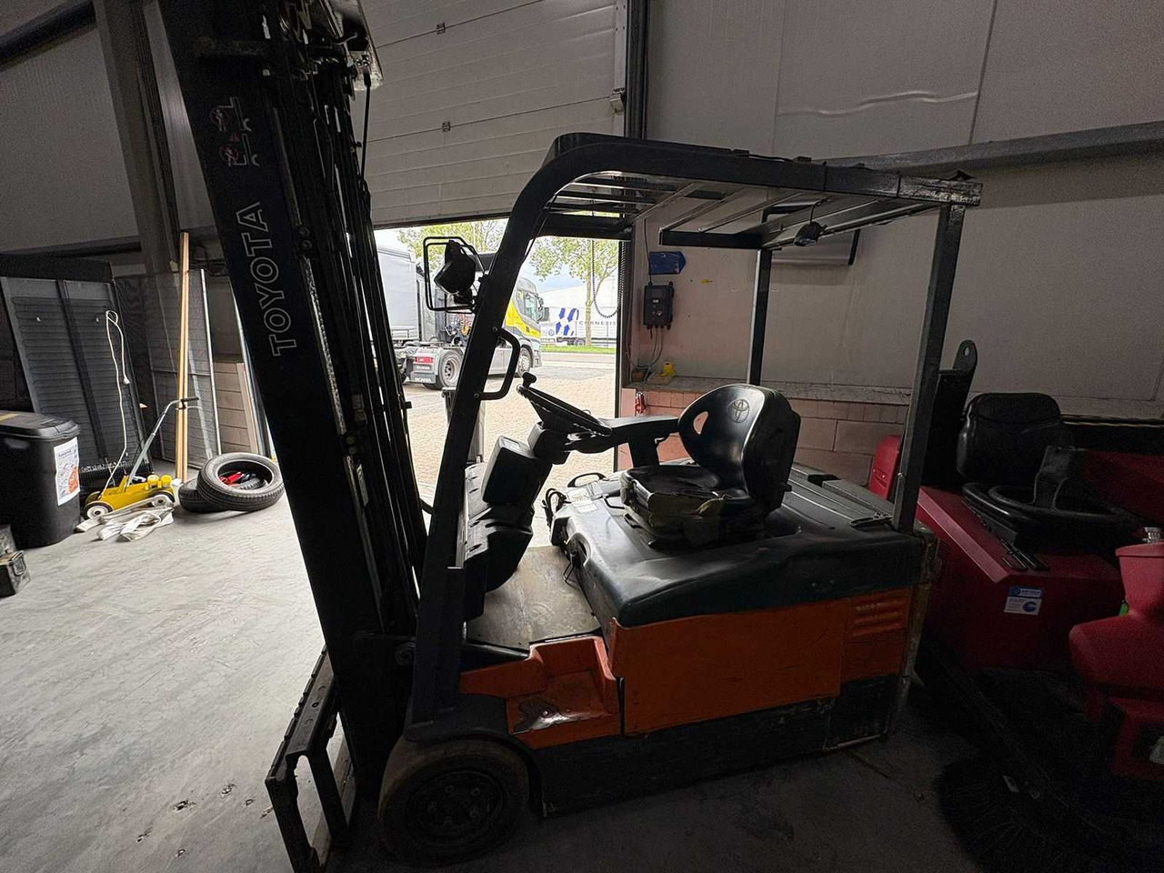 TOYOTA - 2005 - 7FBEF16 - FORKLIFT TRUCK - Kahveltõstuk: pilt 2 TOYOTA - 2005 - 7FBEF16 - FORKLIFT TRUCK - Kahveltõstuk: pilt 2