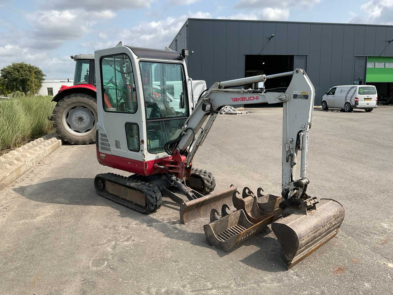 Takeuchi TB016 - Miniekskavaator: pilt 3 Takeuchi TB016 - Miniekskavaator: pilt 3
