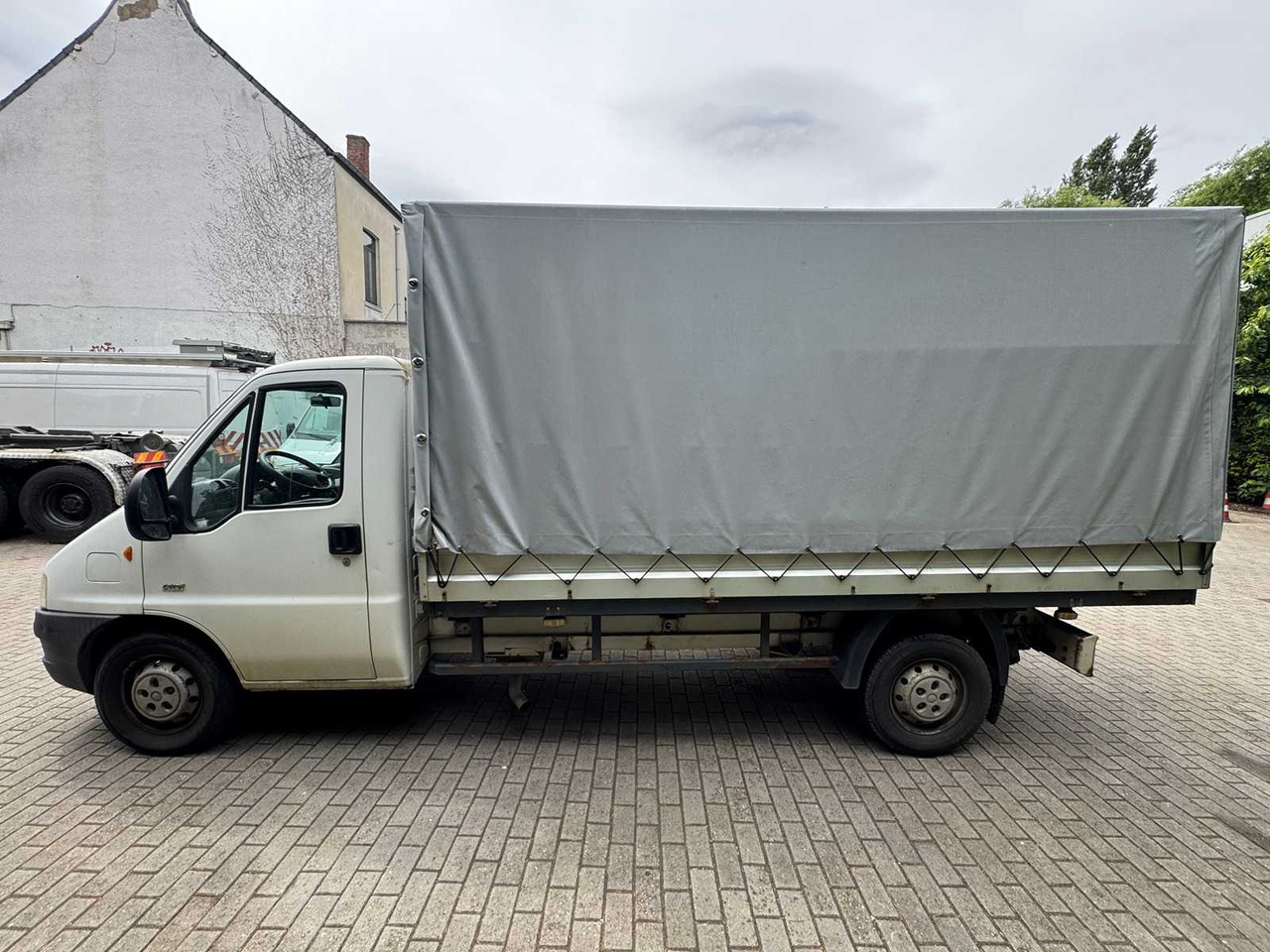 2004 PEUGEOT BOXER 2.8 DIESEL - Tarbesõiduk: pilt 2 2004 PEUGEOT BOXER 2.8 DIESEL - Tarbesõiduk: pilt 2