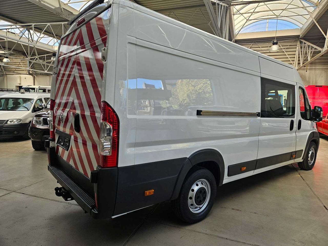 Tarbesõiduk 2013 FIAT DUCATO - DOUBLE CAB !! 52,000KM!!: pilt 7 Tarbesõiduk 2013 FIAT DUCATO - DOUBLE CAB !! 52,000KM!!: pilt 7