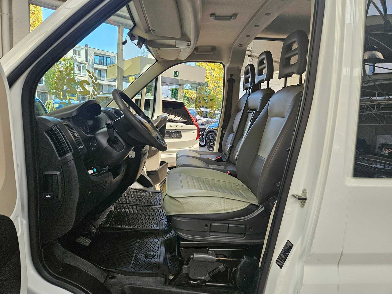 Tarbesõiduk 2013 FIAT DUCATO - DOUBLE CAB !! 52,000KM!!: pilt 15 Tarbesõiduk 2013 FIAT DUCATO - DOUBLE CAB !! 52,000KM!!: pilt 15