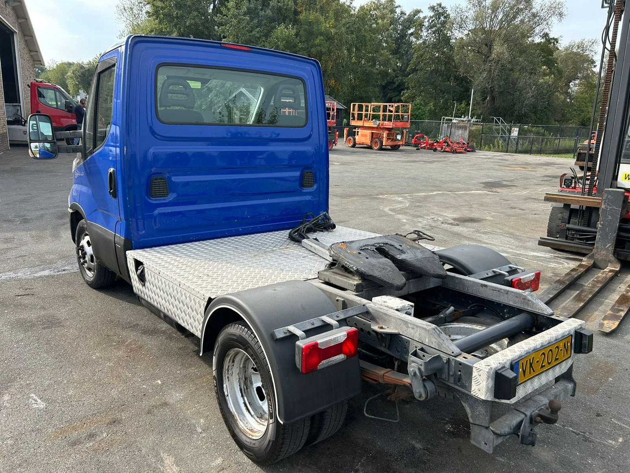 2014 IVECO DAILY DAILY 40C17 3.0 300 BE SEMI-TRAILER TRACTOR - Tarbesõiduk: pilt 2 2014 IVECO DAILY DAILY 40C17 3.0 300 BE SEMI-TRAILER TRACTOR - Tarbesõiduk: pilt 2
