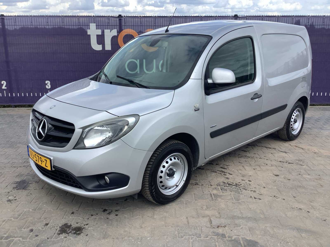 2014 - MERCEDES-BENZ - CITAN - 109 CDI BLUEEFF. - COMPANY CAR - Tarbesõiduk: pilt 1 2014 - MERCEDES-BENZ - CITAN - 109 CDI BLUEEFF. - COMPANY CAR - Tarbesõiduk: pilt 1