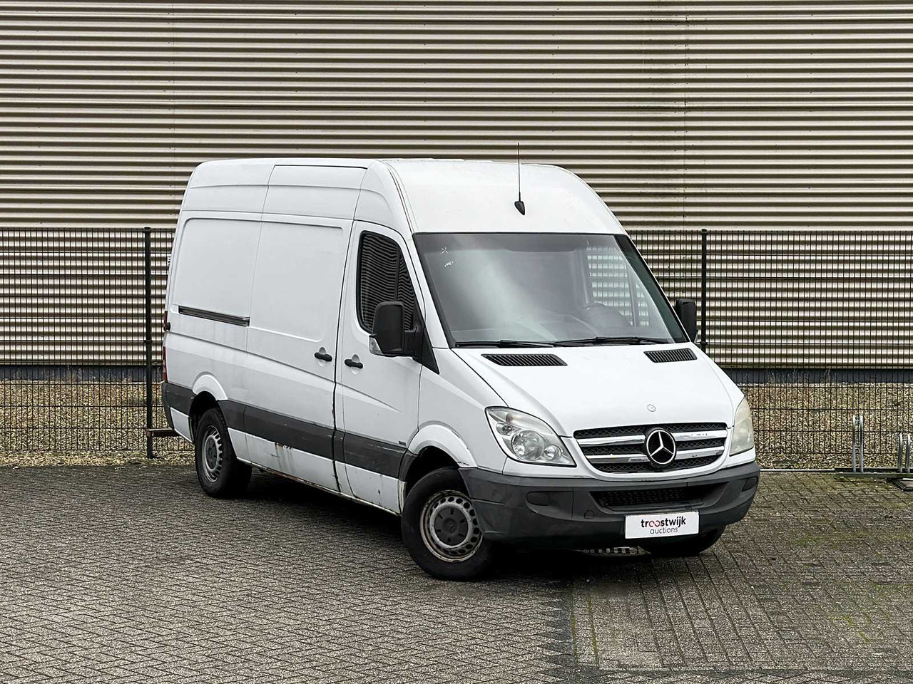 MERCEDES-BENZ SPRINTER 315 2.2 CDI 366 EHD 150HP 2007, 49-VGK-5 COMMERCIAL VEHICLE YOUNGTIMER - Tarbesõiduk: pilt 5 MERCEDES-BENZ SPRINTER 315 2.2 CDI 366 EHD 150HP 2007, 49-VGK-5 COMMERCIAL VEHICLE YOUNGTIMER - Tarbesõiduk: pilt 5