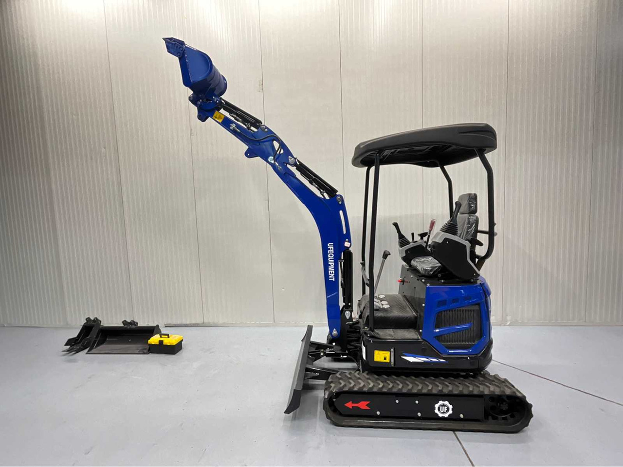 ULTRA FORCE EQUIPMENT NM-1800 KG CRAWLER EXCAVATOR DIESEL 2025 INCL. 3 BUCKETS - Ekskavaator: pilt 3 ULTRA FORCE EQUIPMENT NM-1800 KG CRAWLER EXCAVATOR DIESEL 2025 INCL. 3 BUCKETS - Ekskavaator: pilt 3