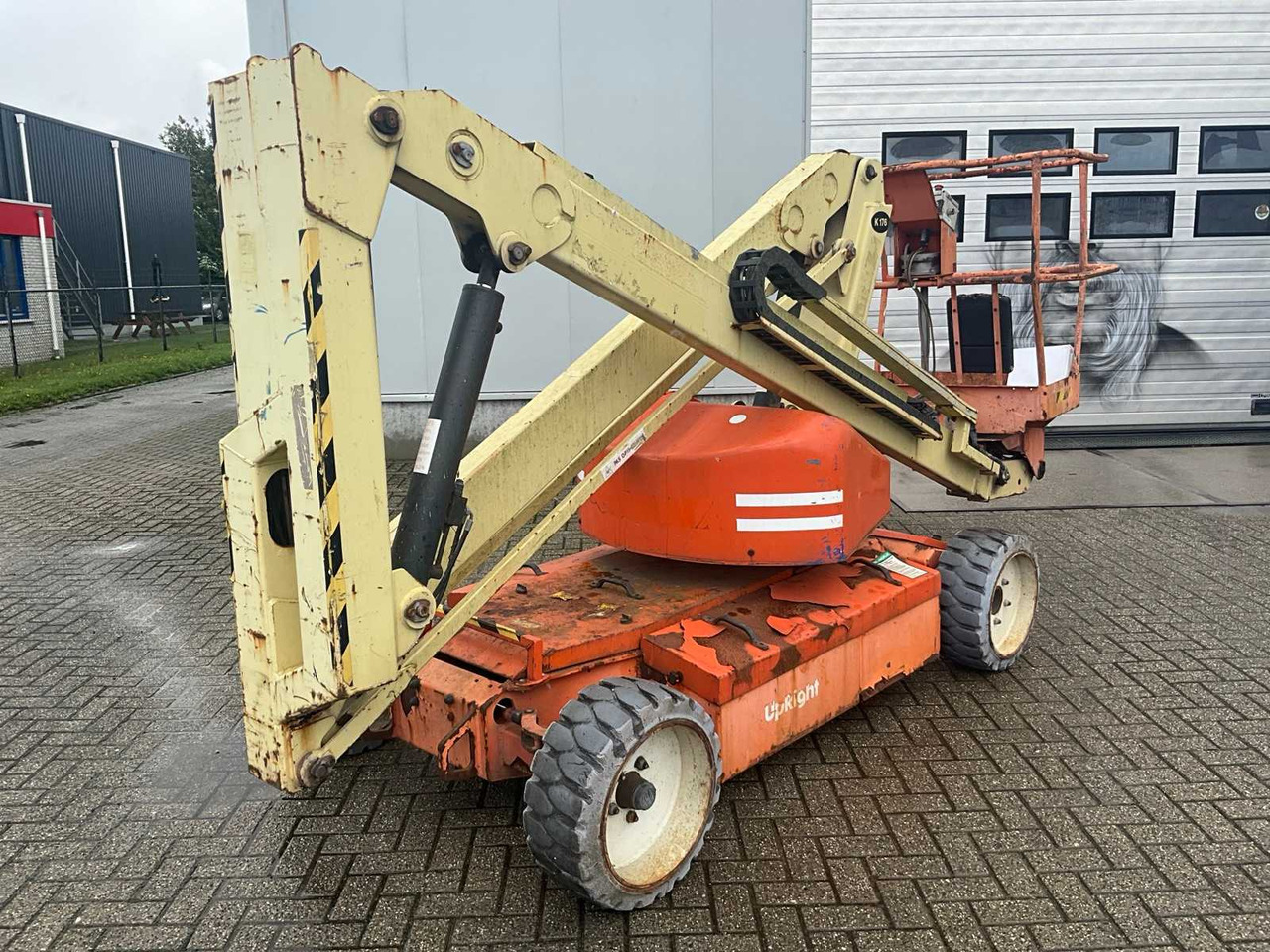 "UPRIGHT" - AB38N - ARTICULATED TELESCOPIC BOOM LIFT - 2007 - Platvorm: pilt 1 "UPRIGHT" - AB38N - ARTICULATED TELESCOPIC BOOM LIFT - 2007 - Platvorm: pilt 1