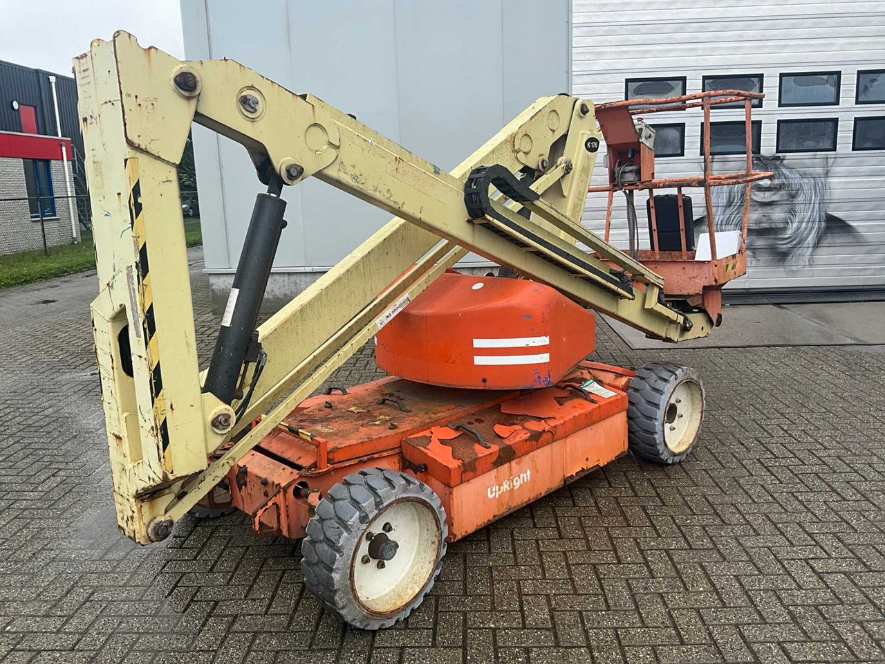 "UPRIGHT" - AB38N - ARTICULATED TELESCOPIC BOOM LIFT - 2007 - Platvorm: pilt 3 "UPRIGHT" - AB38N - ARTICULATED TELESCOPIC BOOM LIFT - 2007 - Platvorm: pilt 3