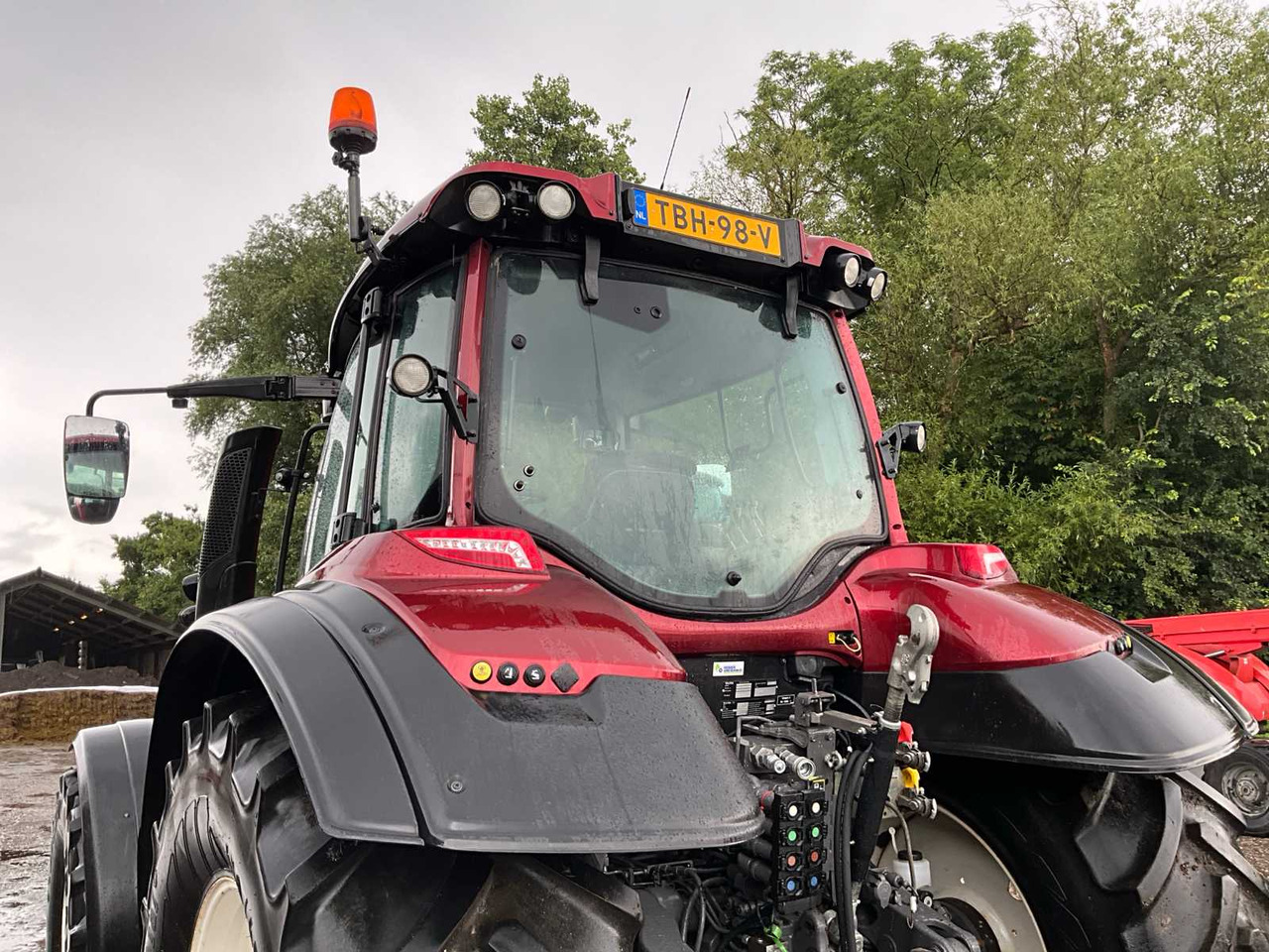 Traktor Valtra T214 A: pilt 17