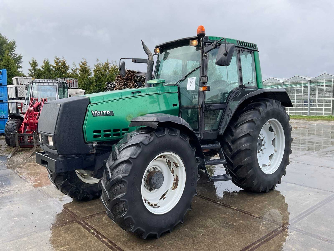 Valtra Valmet 8150 high tech - Traktor: pilt 1 Valtra Valmet 8150 high tech - Traktor: pilt 1