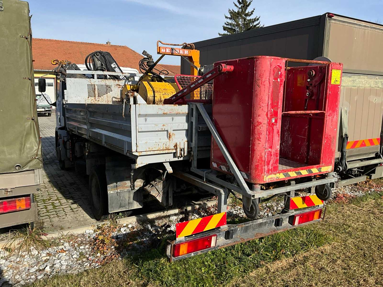 1995 IVECO 120 E 15 TRUCK WITH CRANE AND ACCESSORIES - Veoauto: pilt 5 1995 IVECO 120 E 15 TRUCK WITH CRANE AND ACCESSORIES - Veoauto: pilt 5