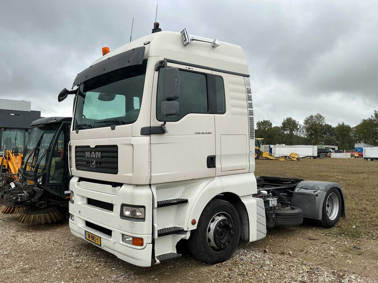 2007 MAN TGA 18.440 4X2 LLS-U 4X2 SEMI-TRAILER TRACTOR - Veoauto: pilt 1 2007 MAN TGA 18.440 4X2 LLS-U 4X2 SEMI-TRAILER TRACTOR - Veoauto: pilt 1