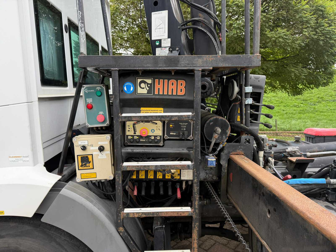 Veoauto 2007 MERCEDES-BENZ ECONIC CRANE TRUCK HIAB 220 - 6X2: pilt 15 Veoauto 2007 MERCEDES-BENZ ECONIC CRANE TRUCK HIAB 220 - 6X2: pilt 15