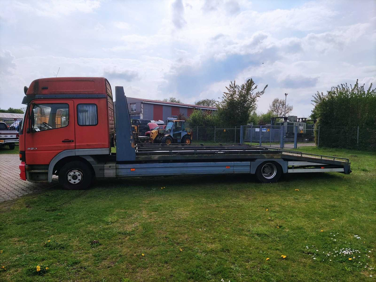 MERCEDES-BENZ - 1999 - TRUCK - Veoauto: pilt 2 MERCEDES-BENZ - 1999 - TRUCK - Veoauto: pilt 2