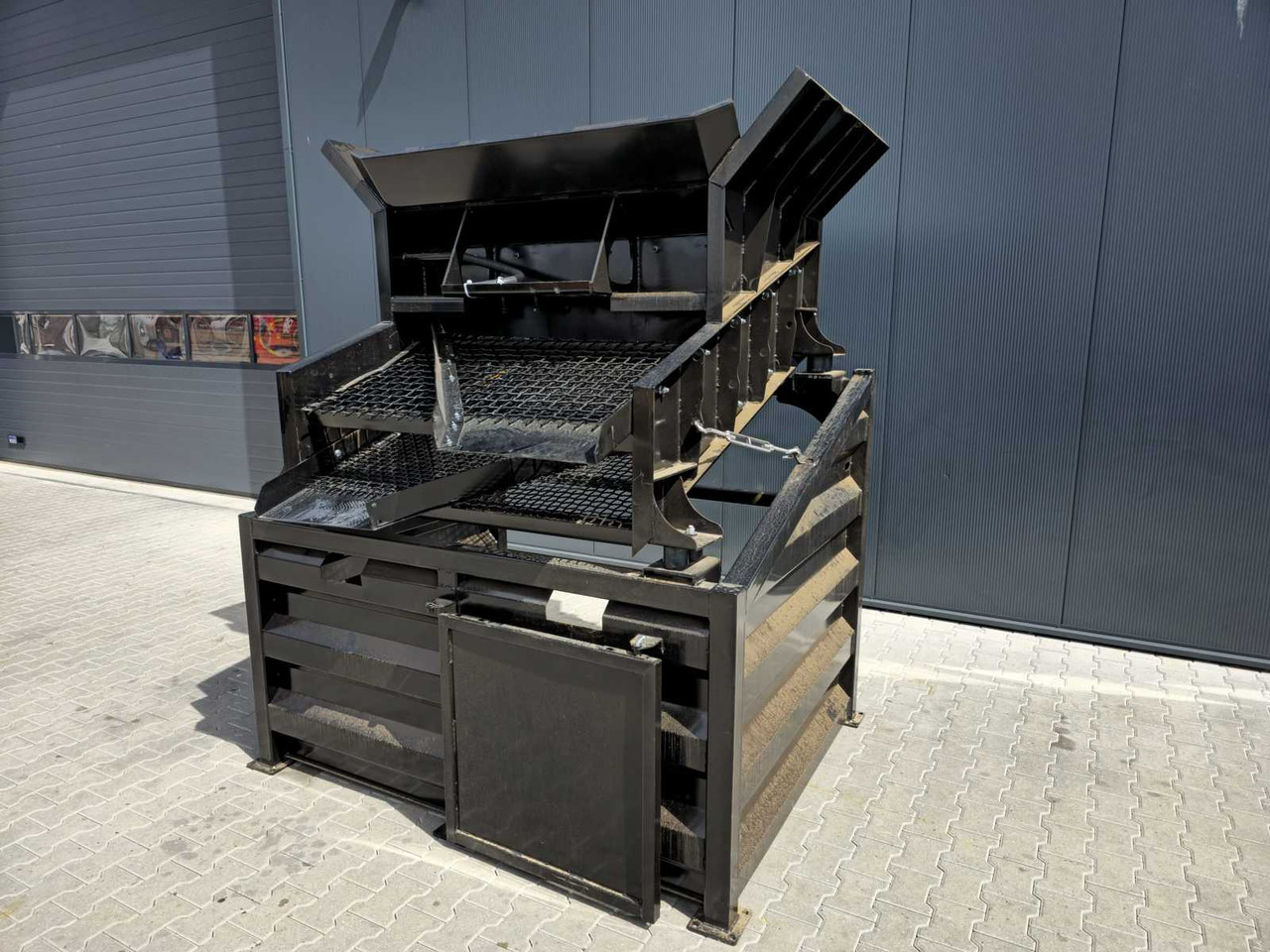 Vibratory Screener - Sõeluja: pilt 1 Vibratory Screener - Sõeluja: pilt 1