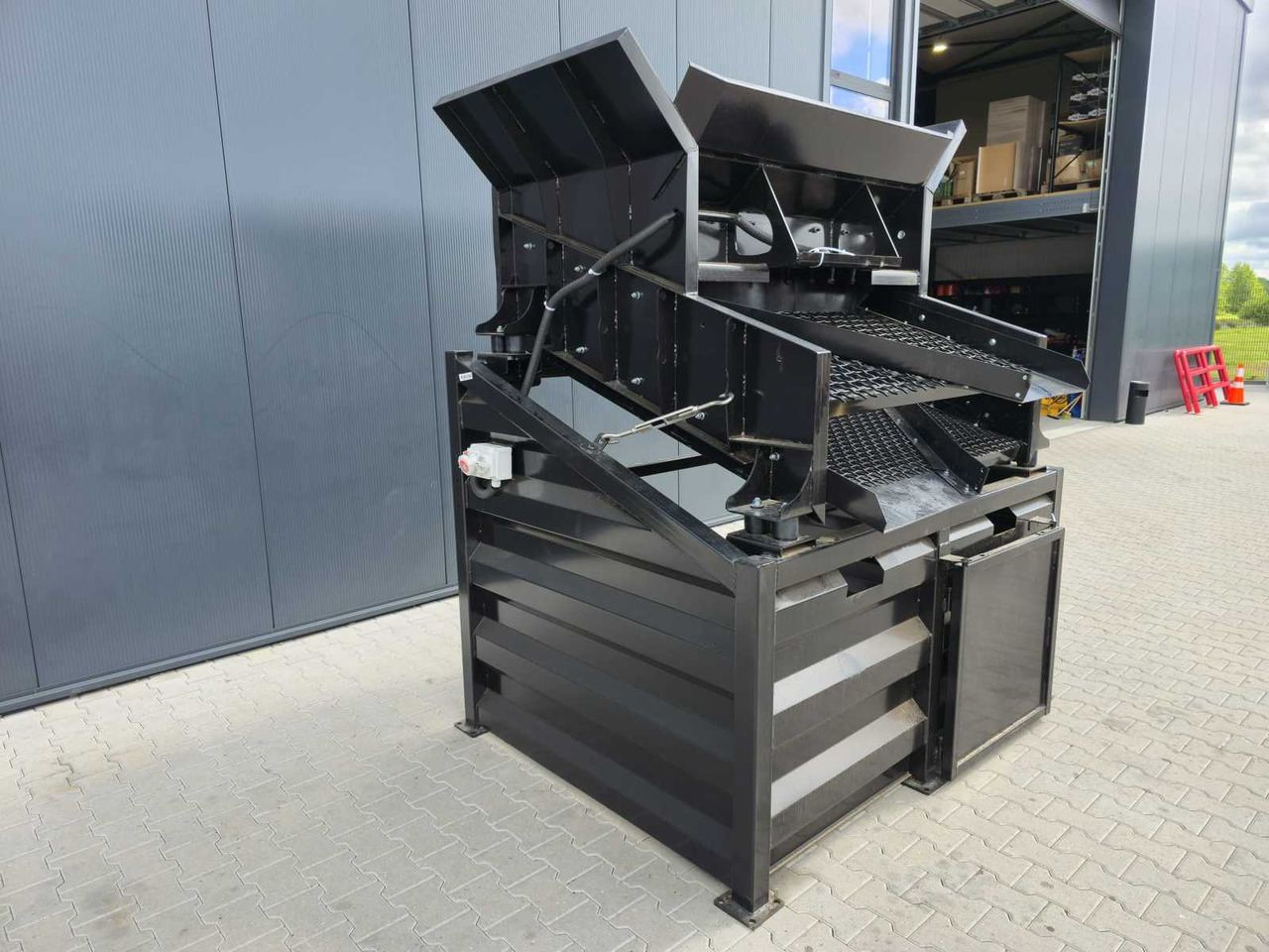 Vibratory Screener - Sõeluja: pilt 3 Vibratory Screener - Sõeluja: pilt 3