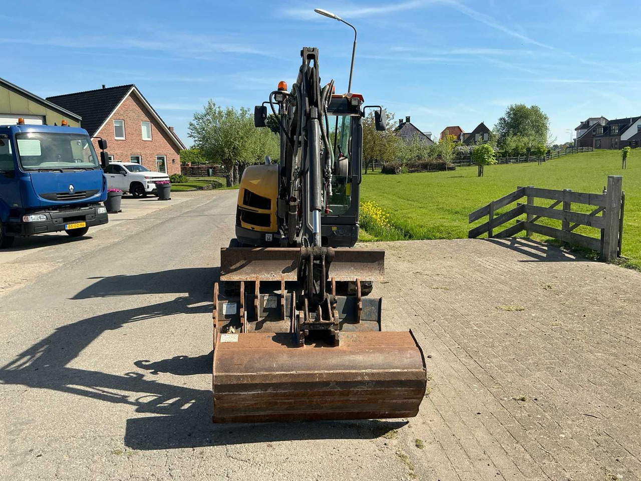 Volvo ECR35D - Lintekskavaator: pilt 2 Volvo ECR35D - Lintekskavaator: pilt 2