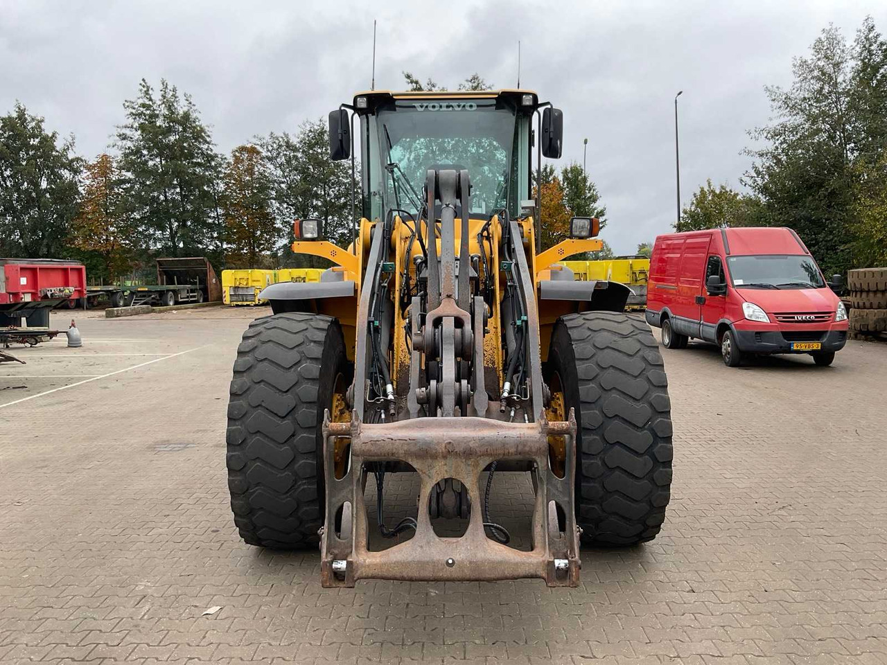 Volvo L120F - Rataslaadur: pilt 2 Volvo L120F - Rataslaadur: pilt 2