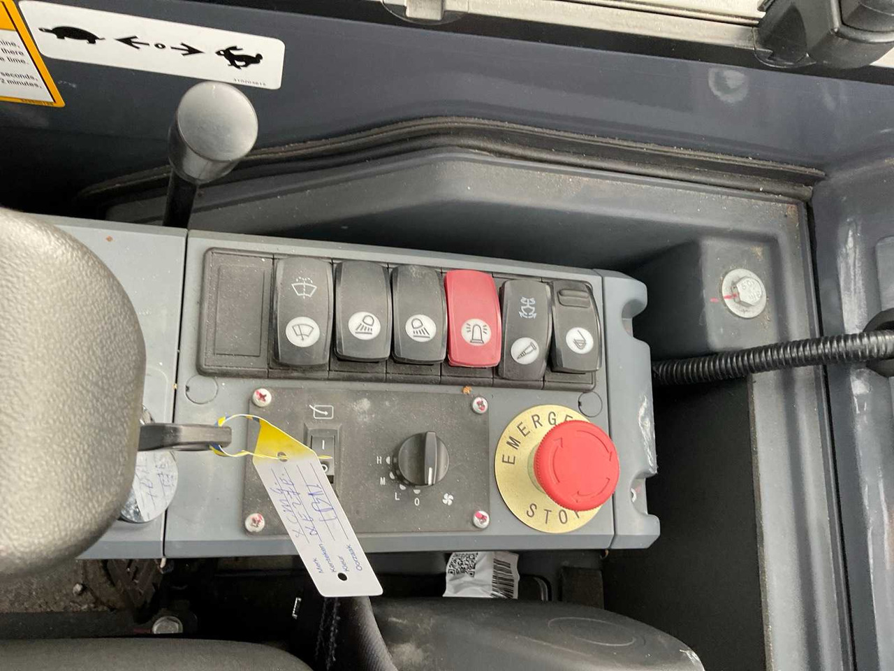 Miniekskavaator XCMG XE27E: pilt 22 Miniekskavaator XCMG XE27E: pilt 22