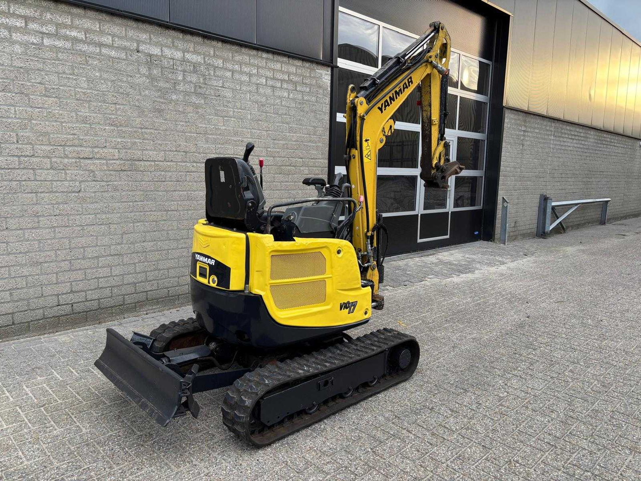 YANMAR - 2018 - VIO 17 - MINI EXCAVATOR - Miniekskavaator: pilt 4 YANMAR - 2018 - VIO 17 - MINI EXCAVATOR - Miniekskavaator: pilt 4