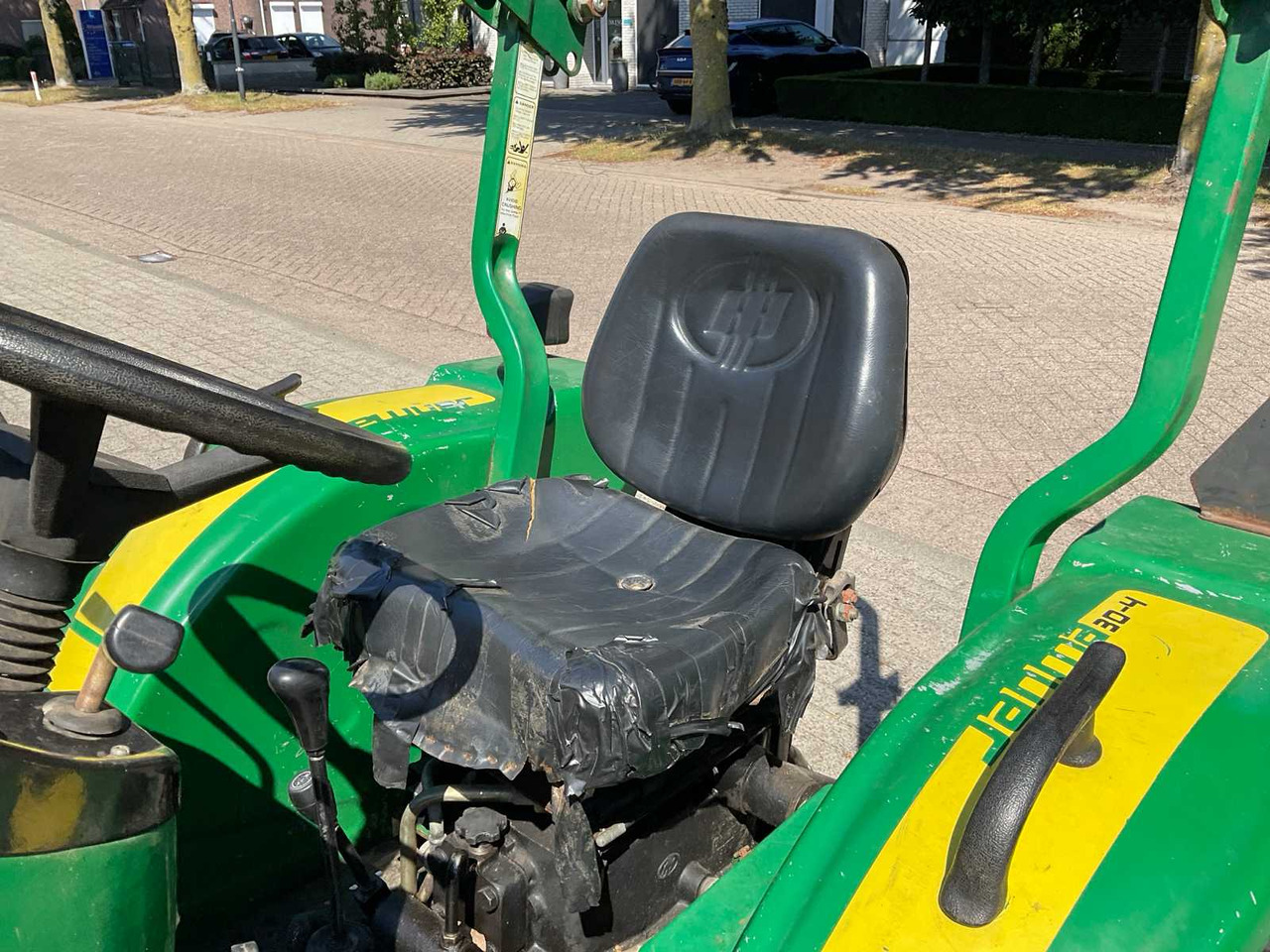 Yanma 30-4 - Väiketraktor: pilt 5 Yanma 30-4 - Väiketraktor: pilt 5