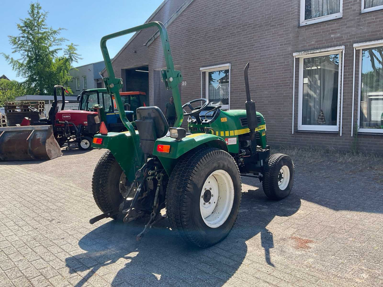 Yanma 30-4 - Väiketraktor: pilt 3 Yanma 30-4 - Väiketraktor: pilt 3