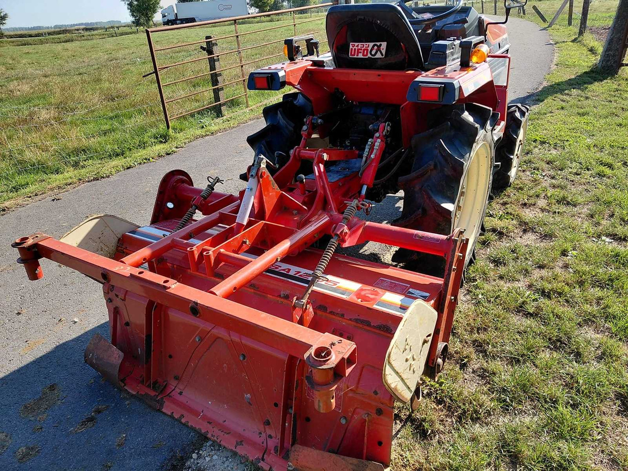 Yanmar F155 - Väiketraktor: pilt 4 Yanmar F155 - Väiketraktor: pilt 4