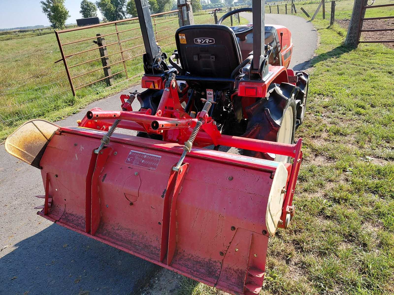 Yanmar KE50 - Väiketraktor: pilt 4 Yanmar KE50 - Väiketraktor: pilt 4