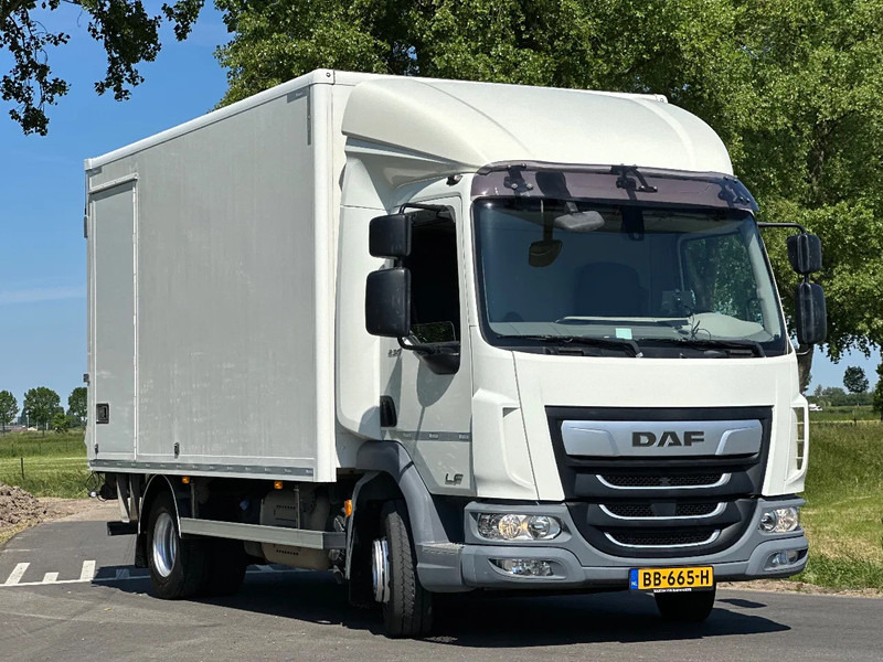 DAF LF 230 LF230.12 EURO6. 61797km!! 440x244x228 Bakwagen met Laadklep. als in NIEUWSTAAT!! - Kasti veoauto: pilt 2 DAF LF 230 LF230.12 EURO6. 61797km!! 440x244x228 Bakwagen met Laadklep. als in NIEUWSTAAT!! - Kasti veoauto: pilt 2
