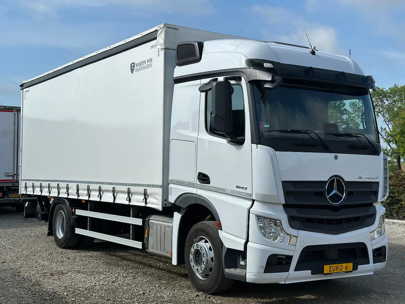 Mercedes-Benz Actros 1843 ACTROS 1843L 2022. 183432km Schuifzeil met Laadklep 2000kg - Tent veoauto: pilt 2 Mercedes-Benz Actros 1843 ACTROS 1843L 2022. 183432km Schuifzeil met Laadklep 2000kg - Tent veoauto: pilt 2