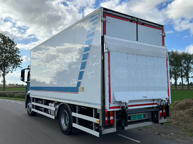 Mercedes-Benz Antos ANTOS 1924L EURO6. 2017. Geisoleerde opbouw 610x244x238 - Külmutiga veoauto: pilt 4 Mercedes-Benz Antos ANTOS 1924L EURO6. 2017. Geisoleerde opbouw 610x244x238 - Külmutiga veoauto: pilt 4