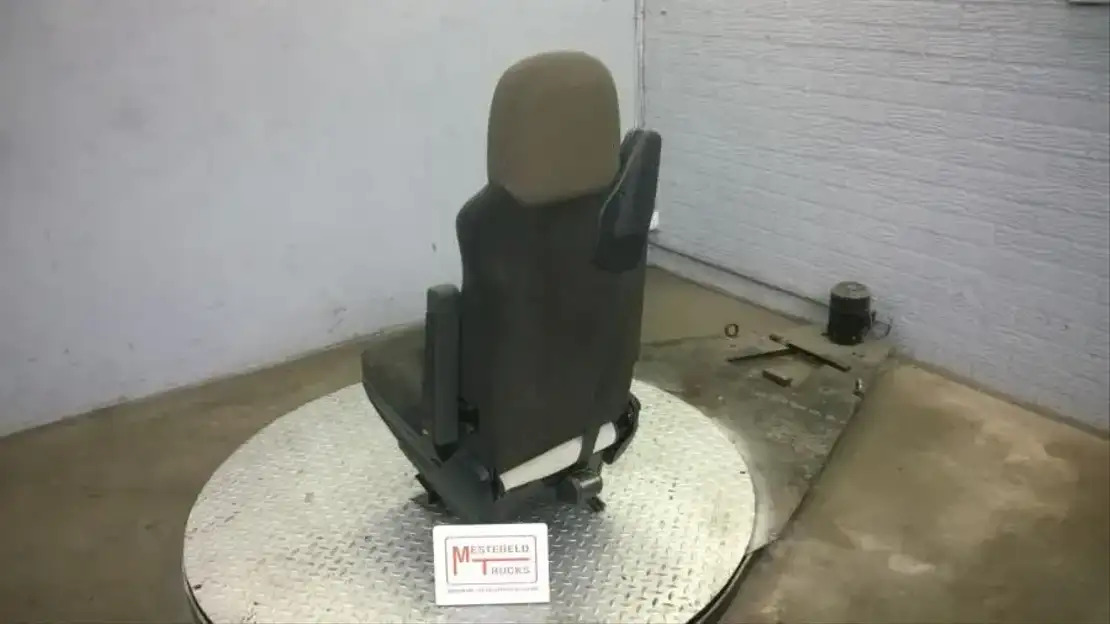 DAF Bijrijdersstoel - Kabiin ja interjöör - Veoauto: pilt 1 DAF Bijrijdersstoel - Kabiin ja interjöör - Veoauto: pilt 1