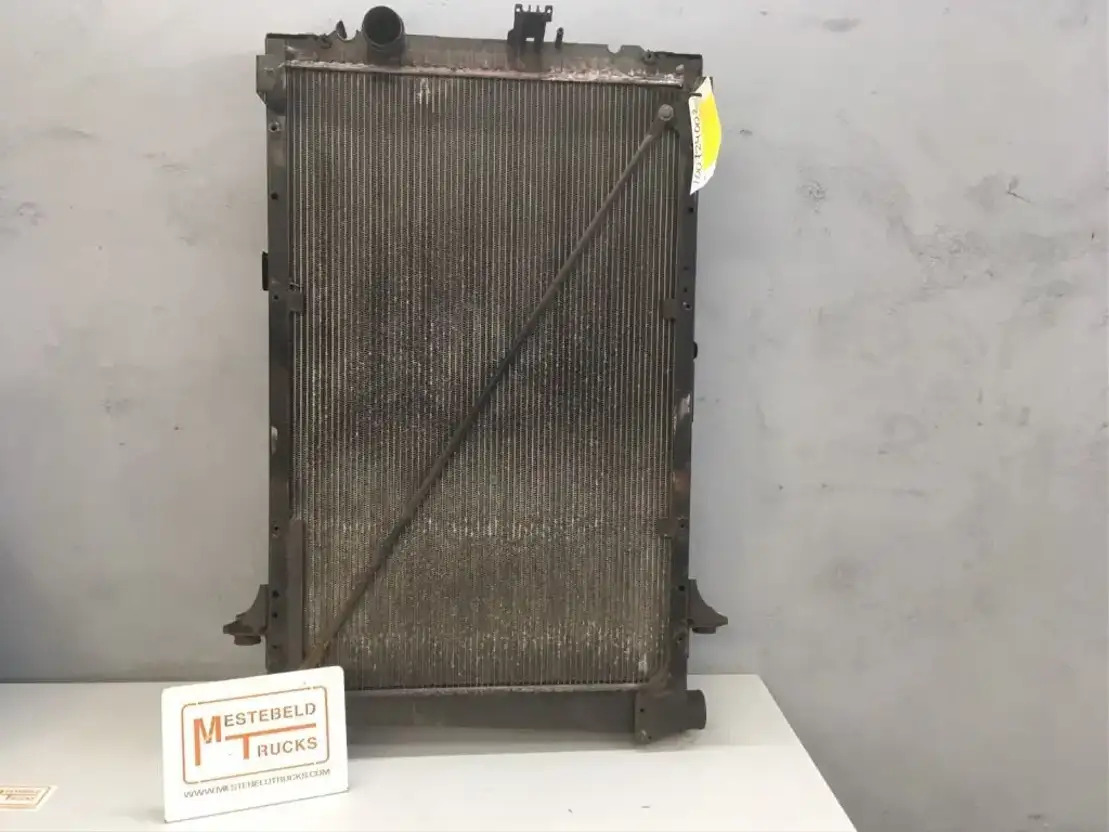 DAF CF 85 Radiateur - Jahutussüsteem - Veoauto: pilt 1 DAF CF 85 Radiateur - Jahutussüsteem - Veoauto: pilt 1