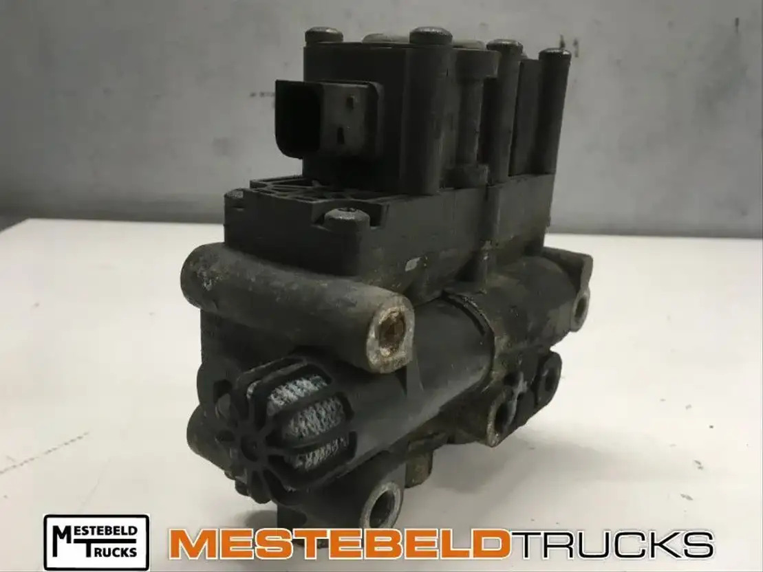 DAF Magneetventielenblok Ecas - Piduriosad - Veoauto: pilt 1 DAF Magneetventielenblok Ecas - Piduriosad - Veoauto: pilt 1