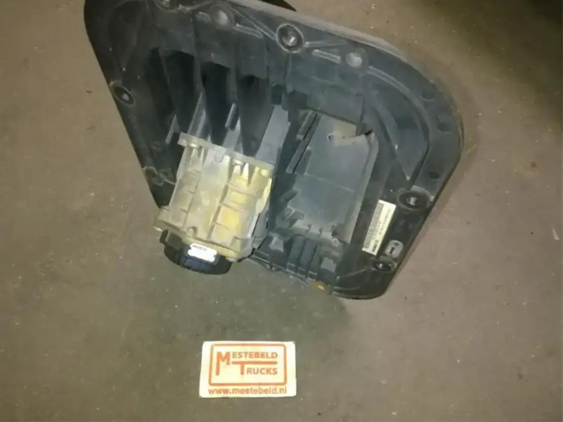 DAF Pedalenset LF - Kabiin ja interjöör - Veoauto: pilt 2 DAF Pedalenset LF - Kabiin ja interjöör - Veoauto: pilt 2