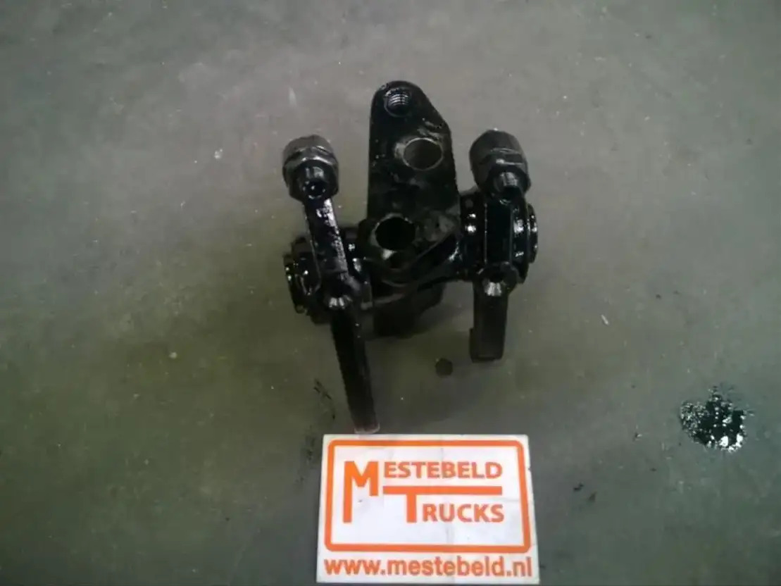 DAF Tuimelaarassteun + tuimelaars XE315C1 - Mootor - Veoauto: pilt 1 DAF Tuimelaarassteun + tuimelaars XE315C1 - Mootor - Veoauto: pilt 1