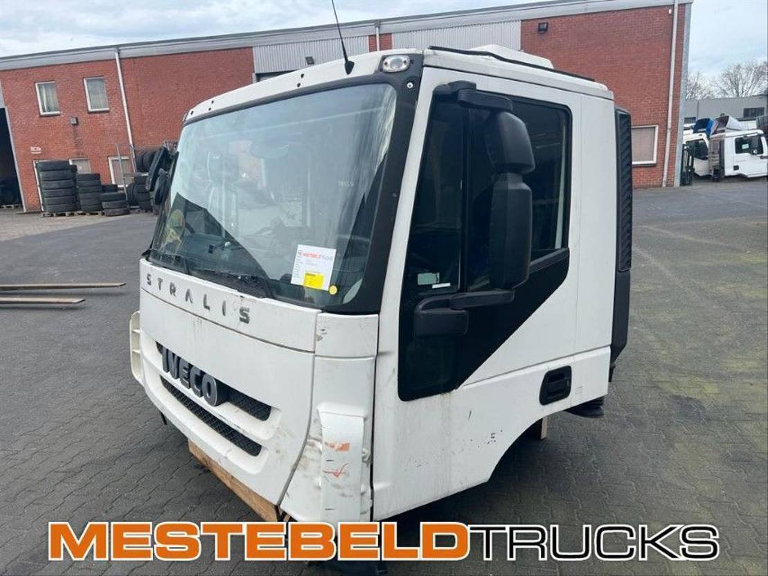 Iveco Korte cabine - Kabiin - Veoauto: pilt 1 Iveco Korte cabine - Kabiin - Veoauto: pilt 1