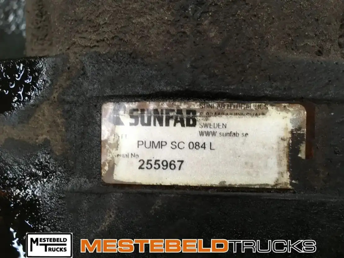 MAN PTO pomp + as + olietank - Hüdraulika - Veoauto: pilt 4 MAN PTO pomp + as + olietank - Hüdraulika - Veoauto: pilt 4