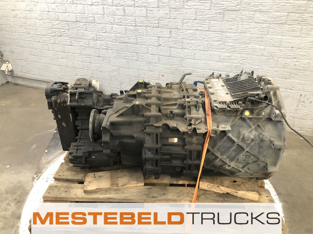MAN Versnellingsbak 12 AS 2331 TD + IT3 - Käigukast ja varuosad - Veoauto: pilt 1 MAN Versnellingsbak 12 AS 2331 TD + IT3 - Käigukast ja varuosad - Veoauto: pilt 1