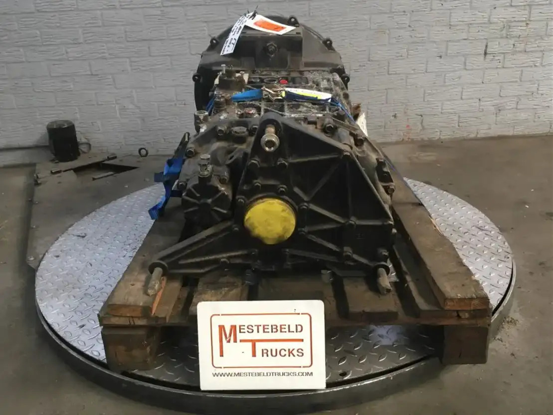 MAN Versnellingsbak 8S180 IT - Käigukast ja varuosad - Veoauto: pilt 4 MAN Versnellingsbak 8S180 IT - Käigukast ja varuosad - Veoauto: pilt 4